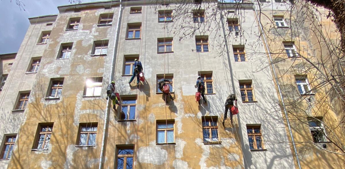 Work at heights in Prague - FACADES